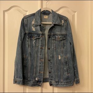 GAP Distressed Trucker Denim Jacket Size Small
